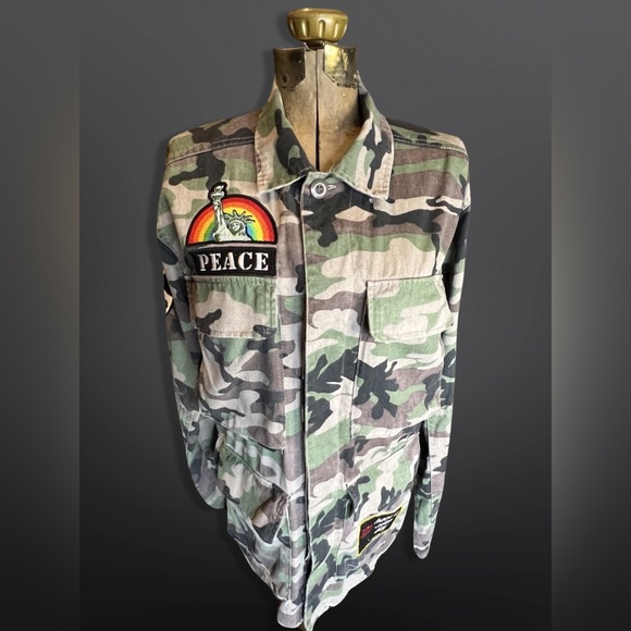 ⚡️THE RAIL⚡️Oversized Camo/Patch Jacket - Picture 3 of 12